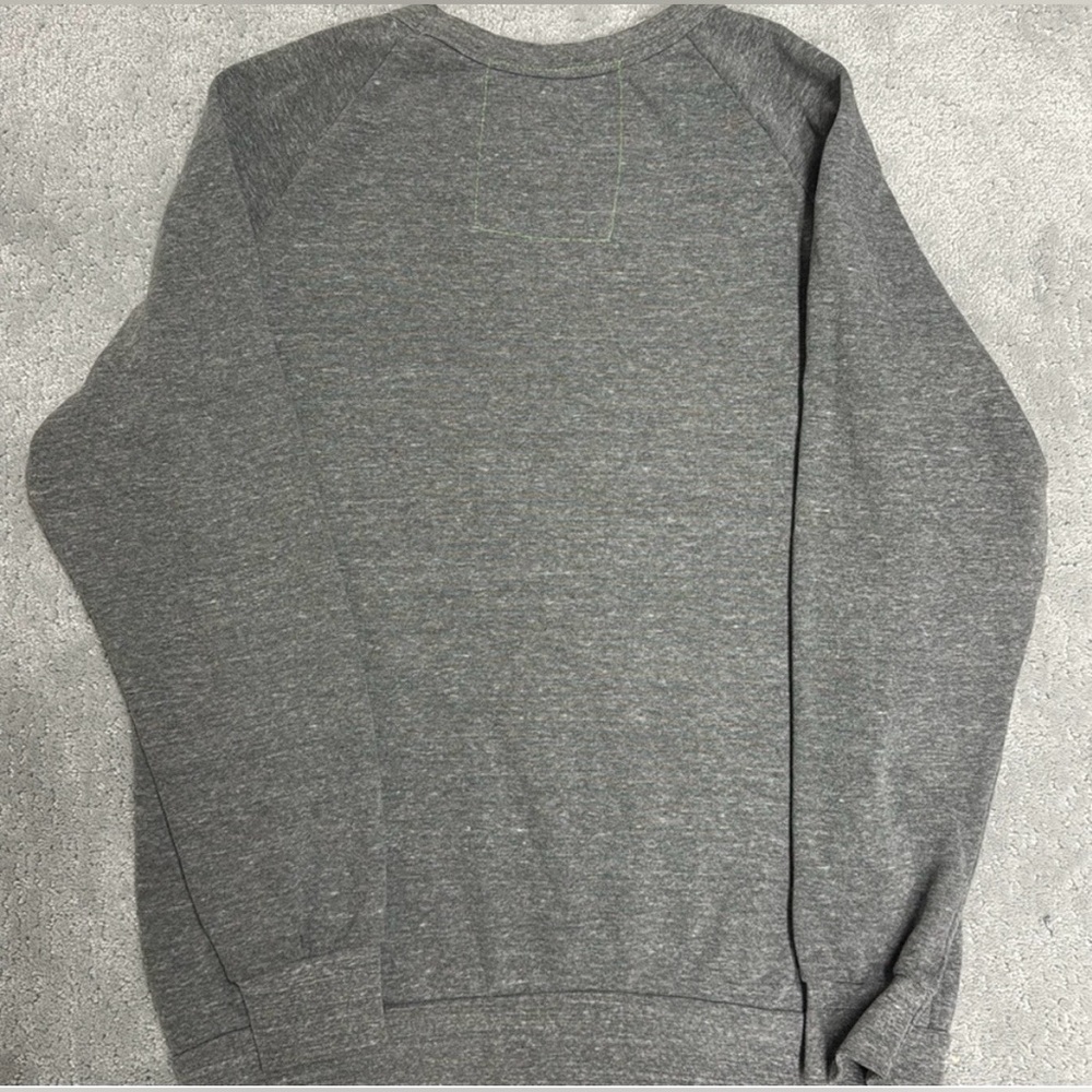 Aviator Nation Bolt Fade Crew
Sweatshirt in Heather Grey / Pink /Purple - Picture 3 of 5